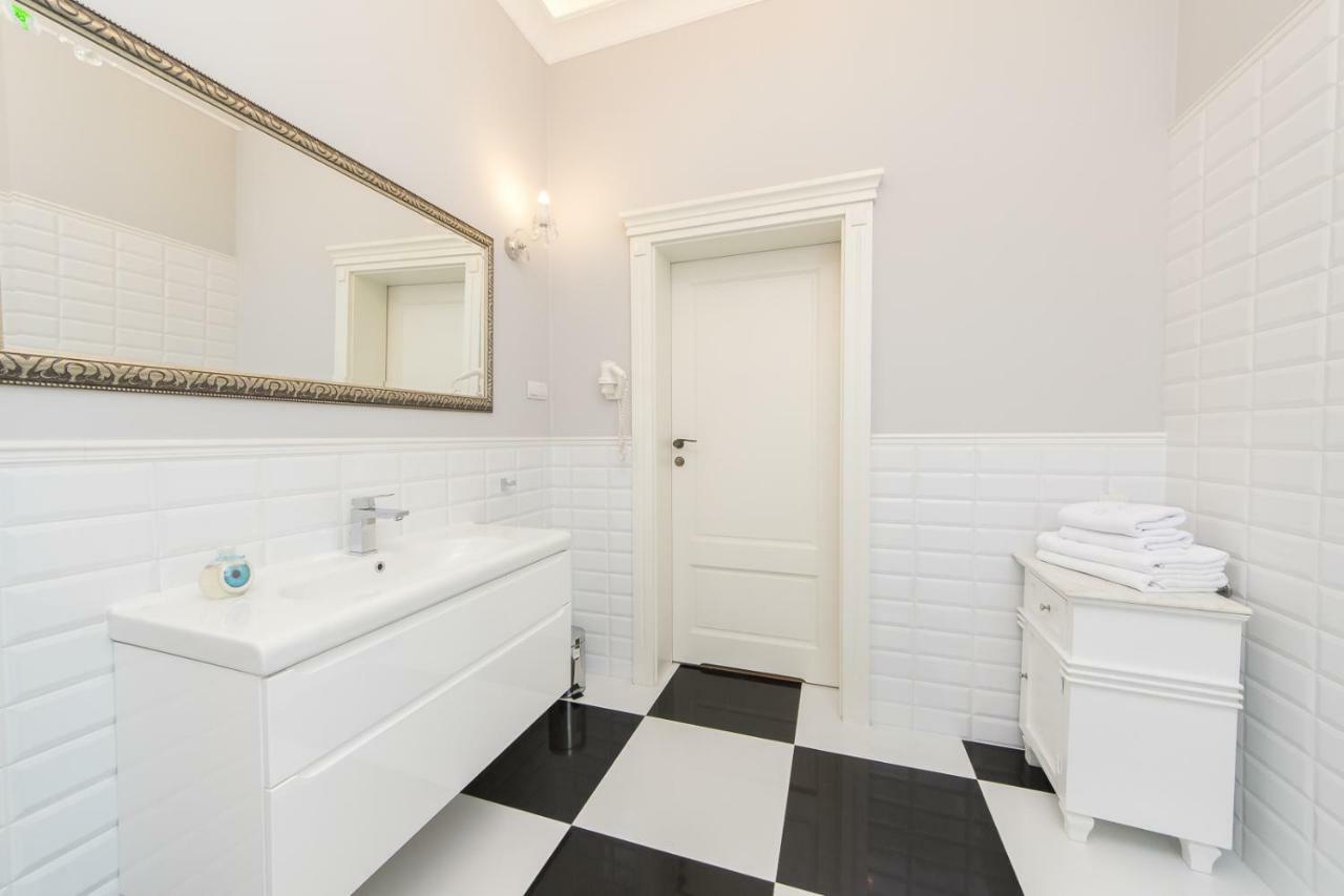 Lux Apartment At Planty Park P4You Pl Cracovia Esterno foto
